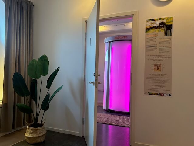 Solstudio med belyst ståsolarium